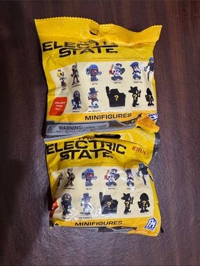 Netflix Electric State Minifigures Blind Pack - Yellow
